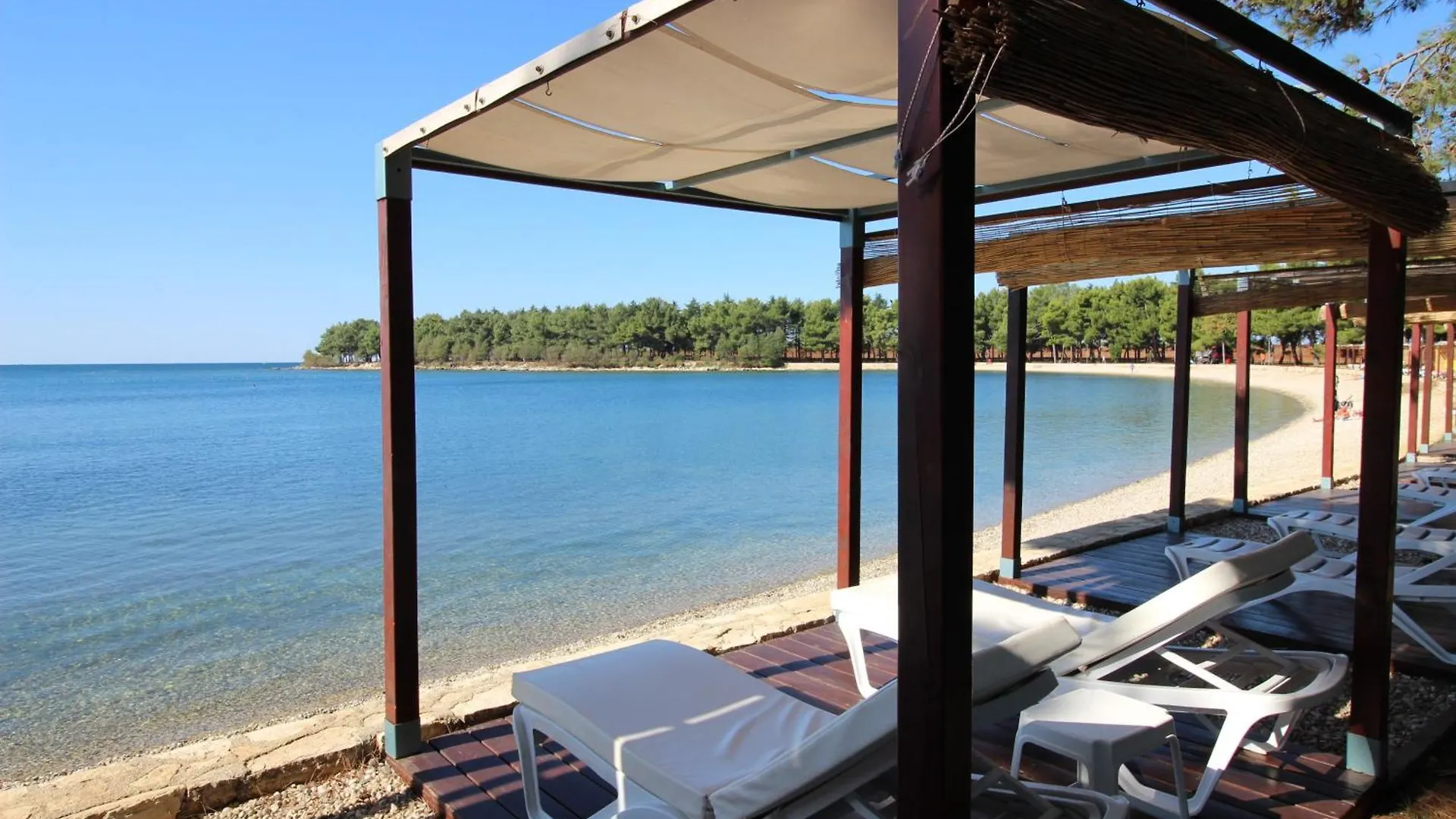 Apartment Zeljko Nr1 From The Beach 800 M Novigrad  Croatia